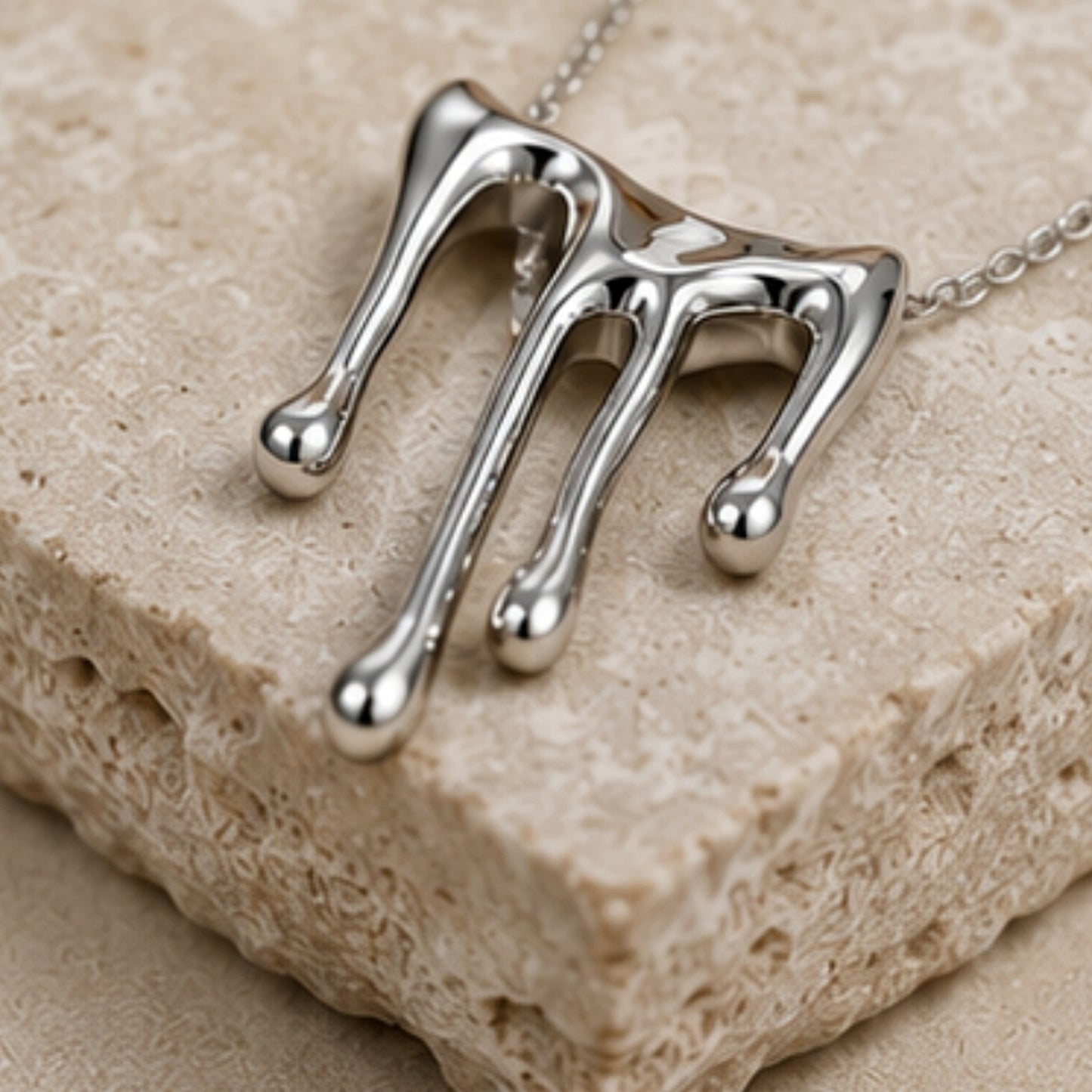 Fluide Pendant & Chain